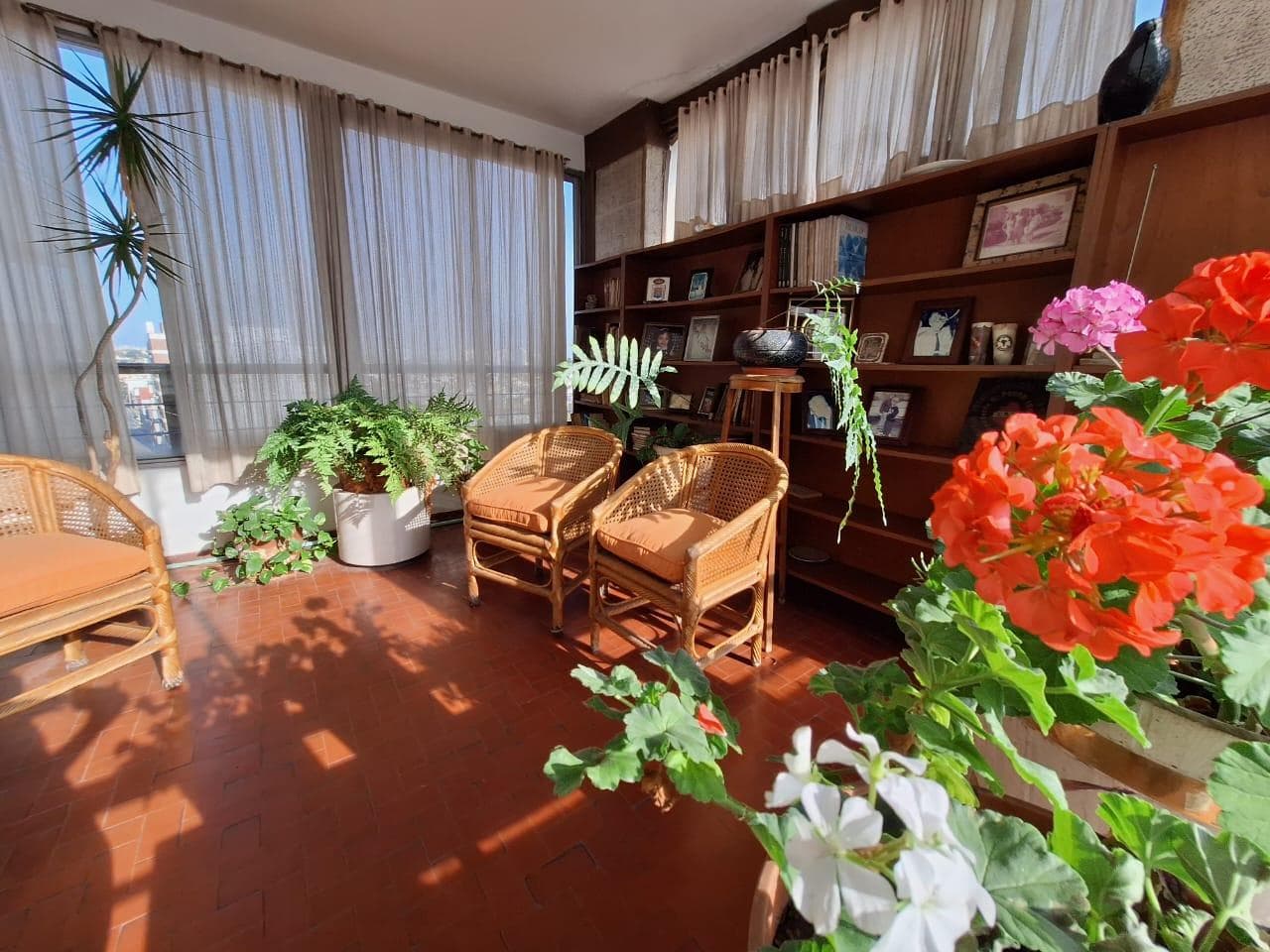 4-room apartment, 190 m², with garage, Av. Mitre, Avellaneda
