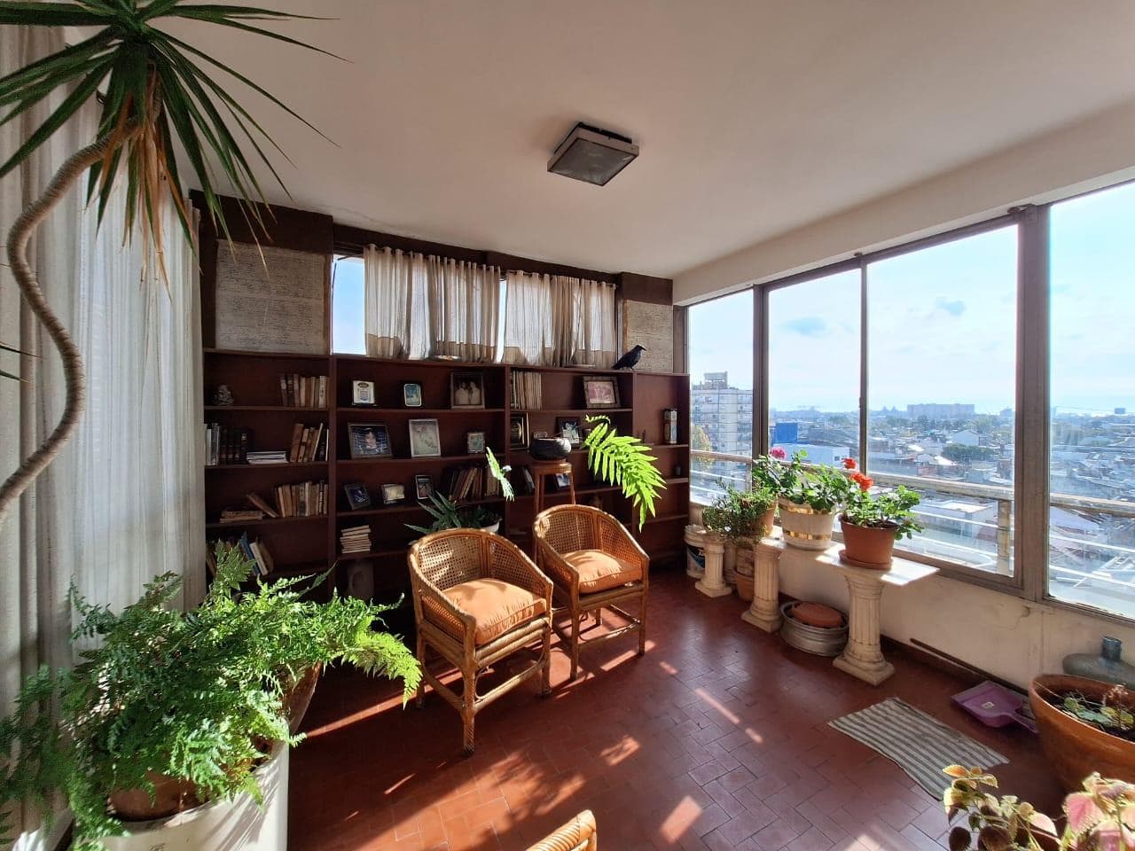 4-room apartment, 190 m², with garage, Av. Mitre, Avellaneda