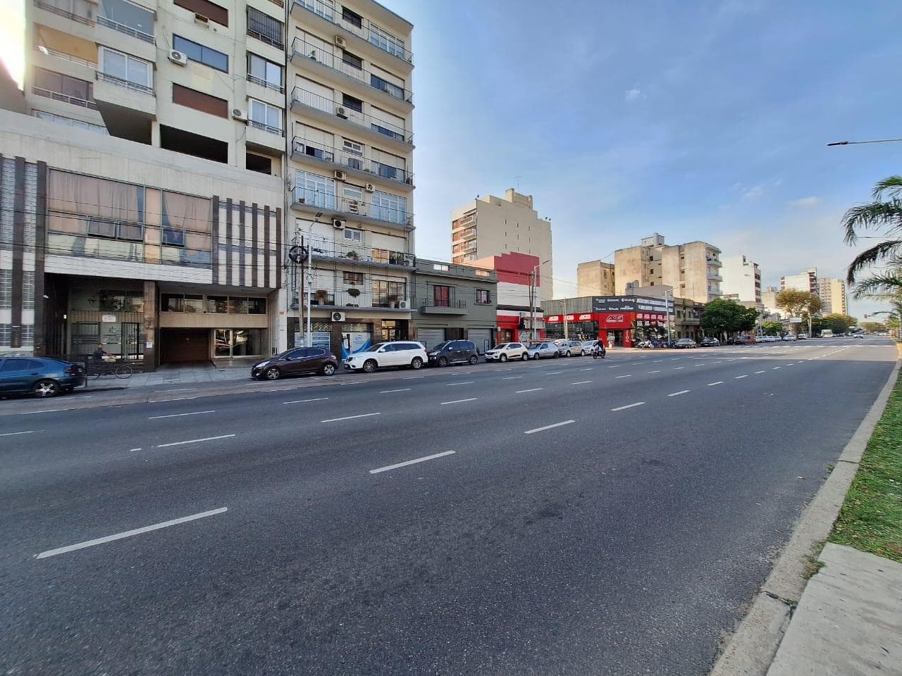4-room apartment, 190 m², with garage, Av. Mitre, Avellaneda