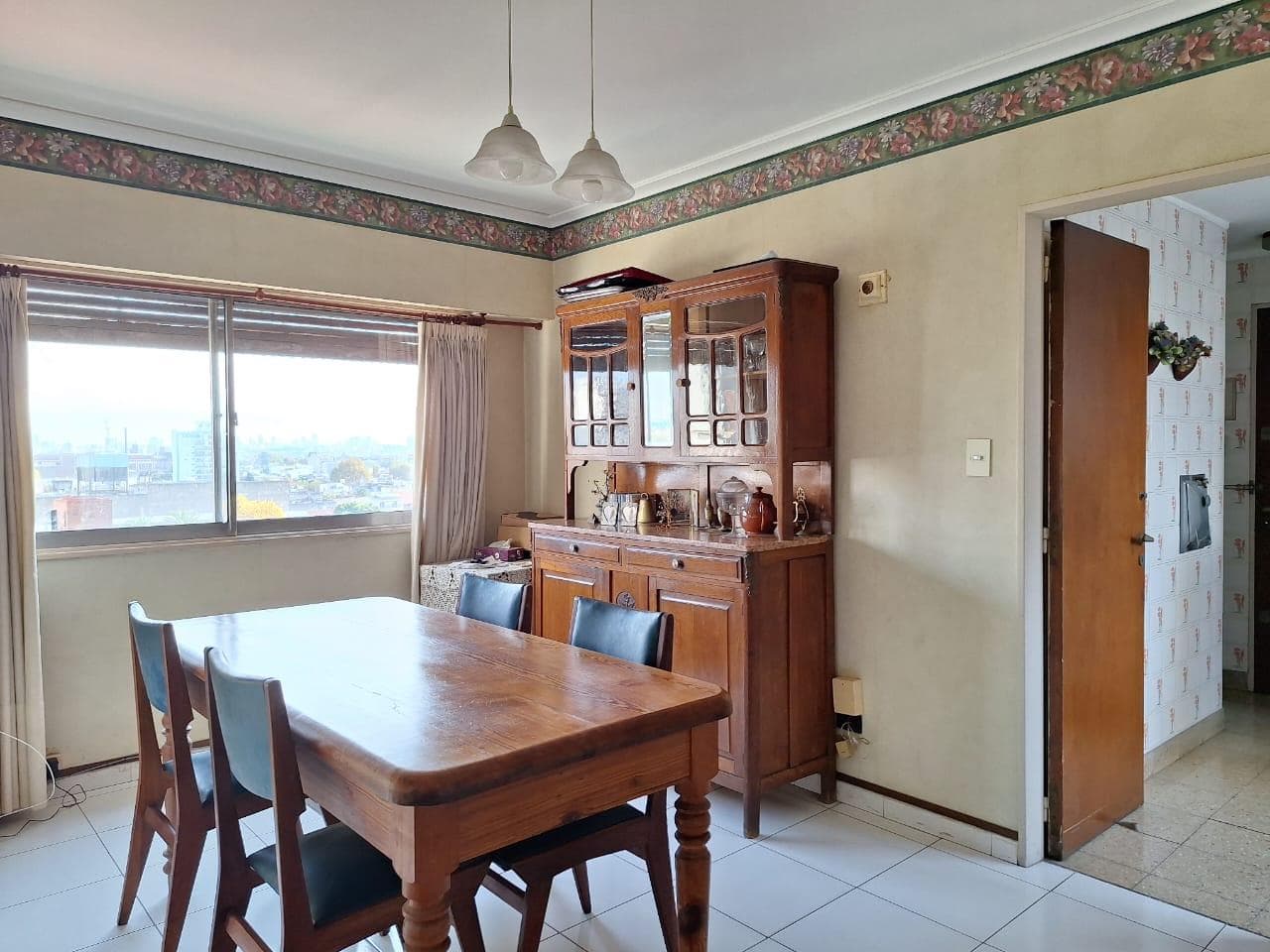 4-room apartment, 190 m², with garage, Av. Mitre, Avellaneda
