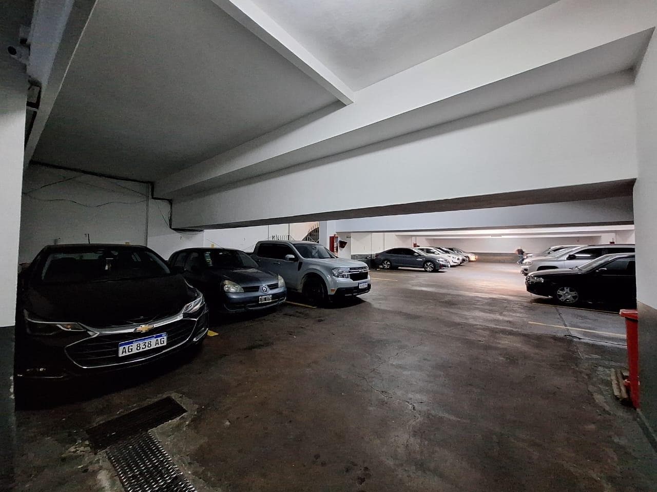 4-room apartment, 190 m², with garage, Av. Mitre, Avellaneda