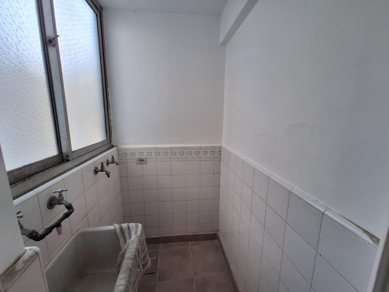 3-ROOM APARTMENT FOR SALE WITH BALCONY IN GALLI, AVELLANEDA