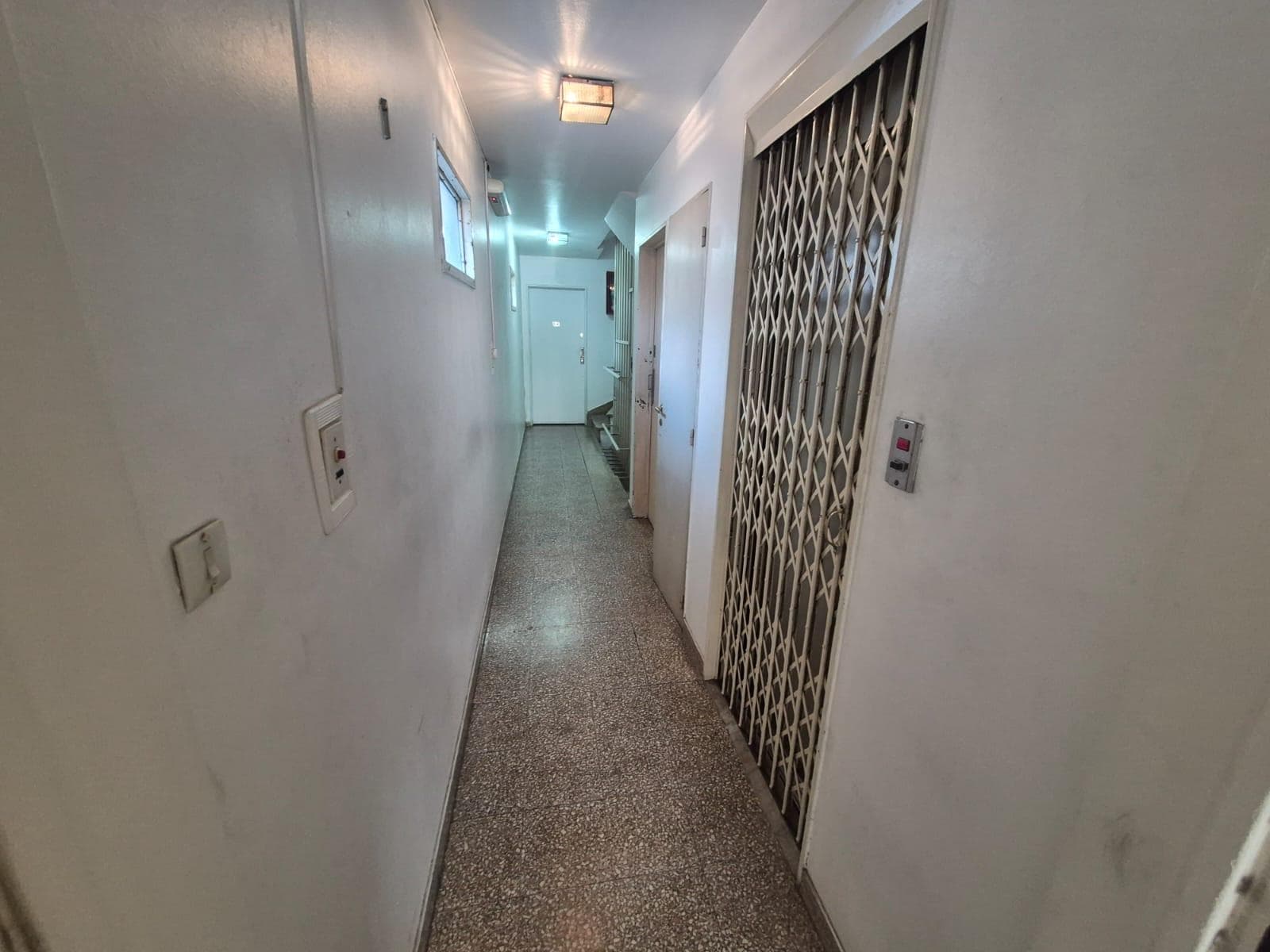 3-ROOM APARTMENT FOR SALE WITH BALCONY IN GALLI, AVELLANEDA