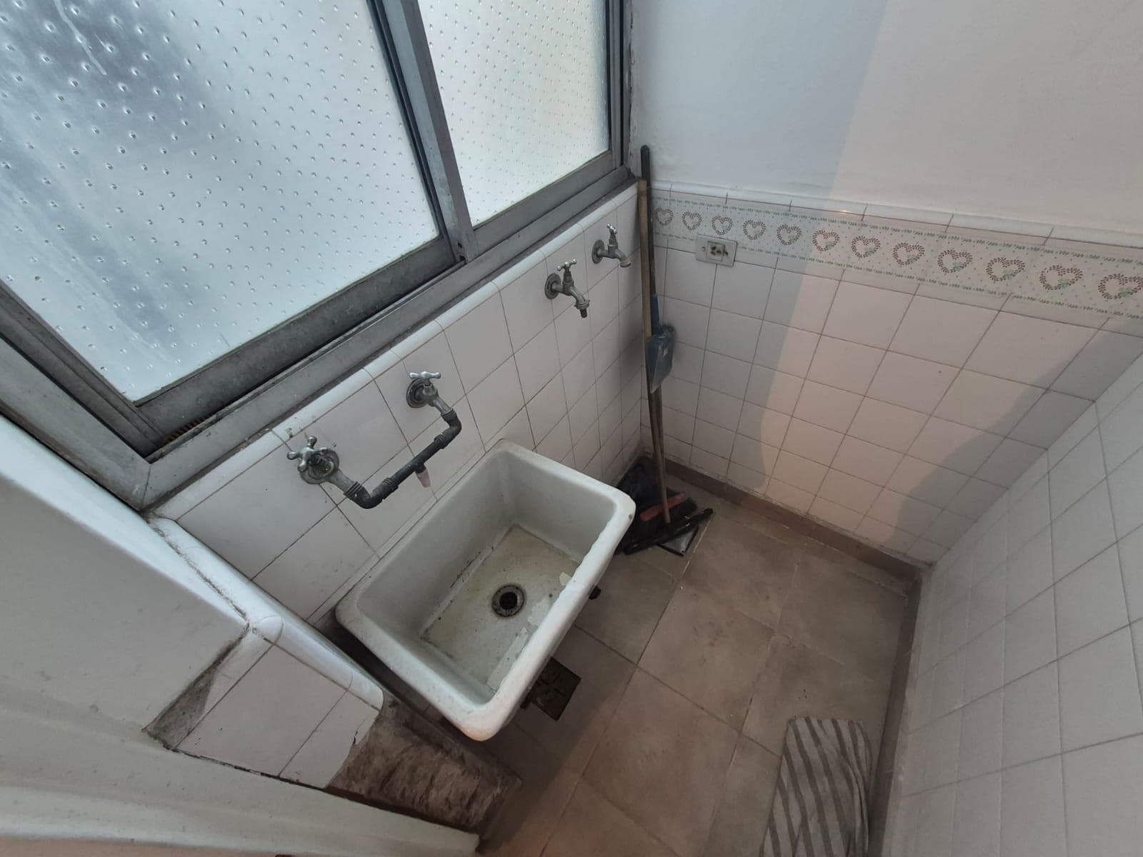 3-ROOM APARTMENT FOR SALE WITH BALCONY IN GALLI, AVELLANEDA