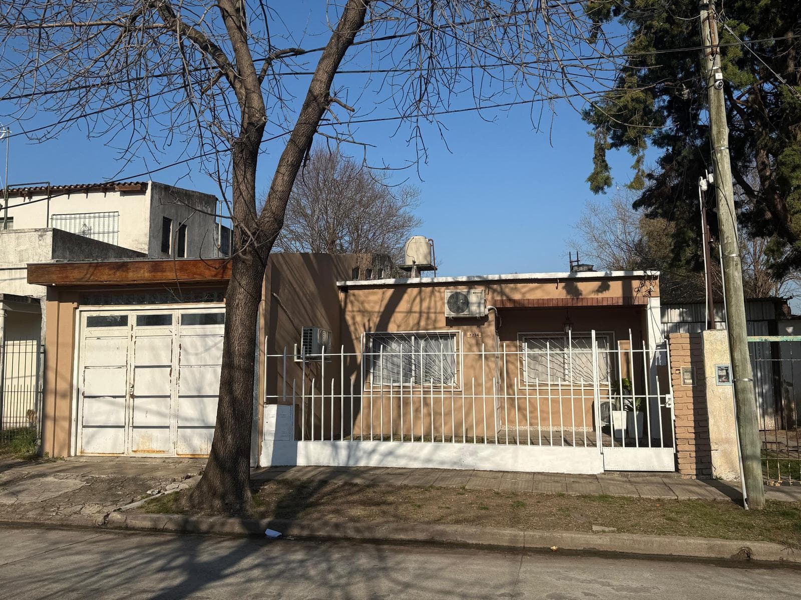 3-Room House for Sale in Villa Udaondo, Ituzaingó