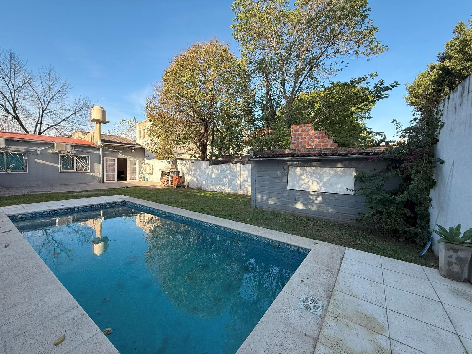 3-Room House for Sale in Villa Udaondo, Ituzaingó