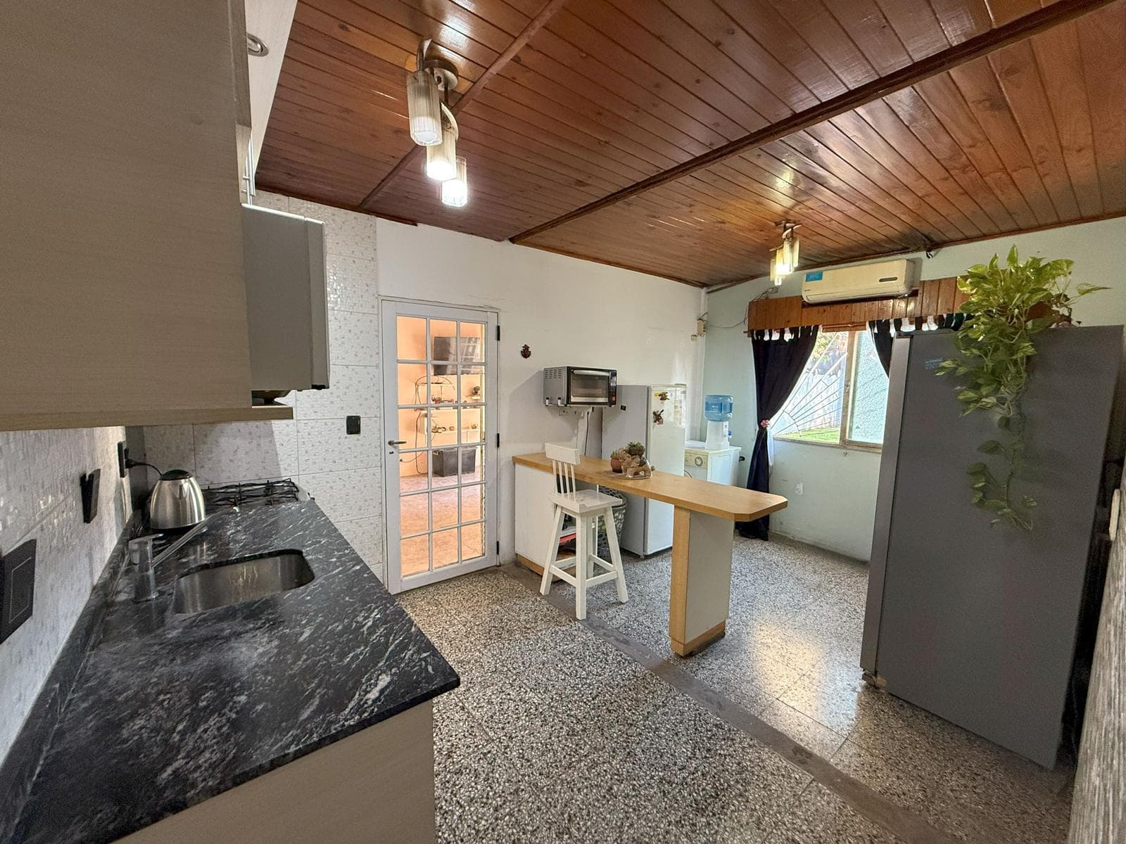 3-Room House for Sale in Villa Udaondo, Ituzaingó