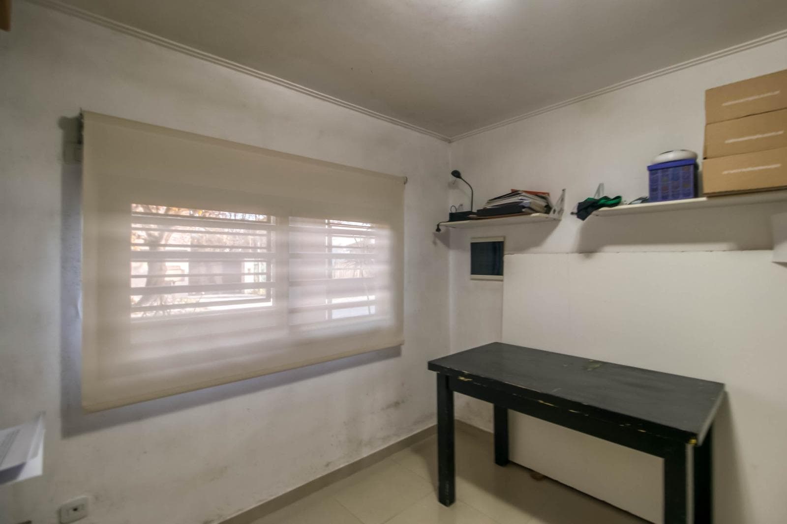 House for sale at 474 and 27, with 4 bedrooms, 200 m² of living space, and a total lot size of 380 m².