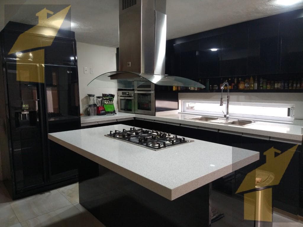 House for Sale in San Miguel Zacango, Toluca