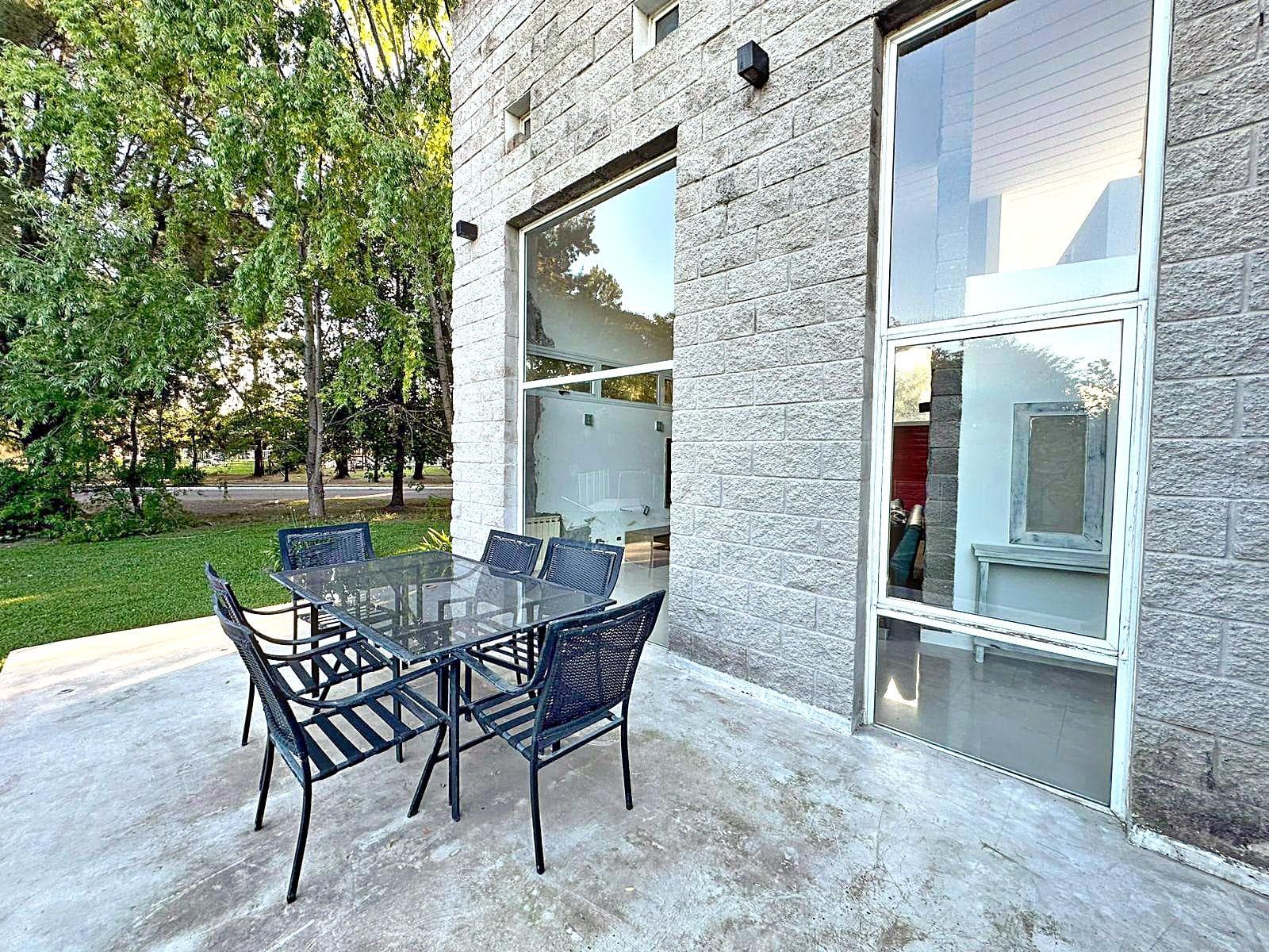 House in El Lauquen—Qualifies for a Loan