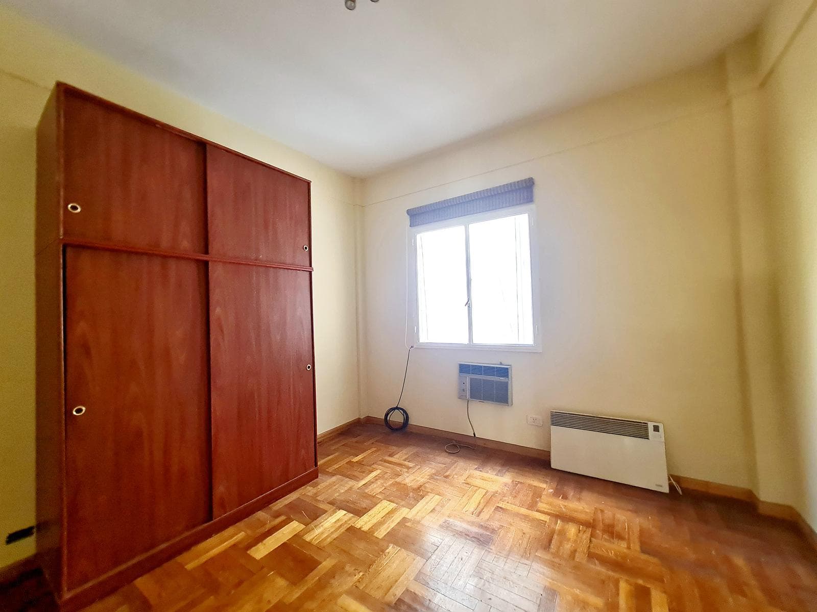 Departamento de 3 Ambientes en Venta - Balcón - Tribunales