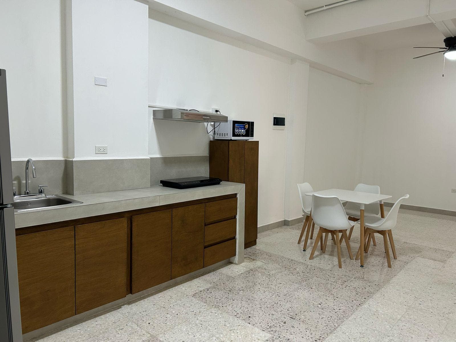 APARTMENT FOR RENT AT TORRE REGINA SUITES IN DOWNTOWN MONTERREY
