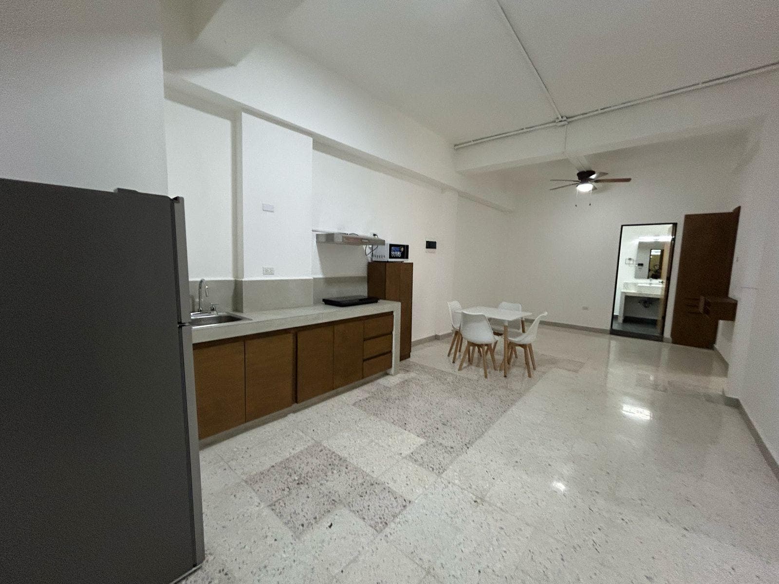 APARTMENT FOR RENT AT TORRE REGINA SUITES IN DOWNTOWN MONTERREY