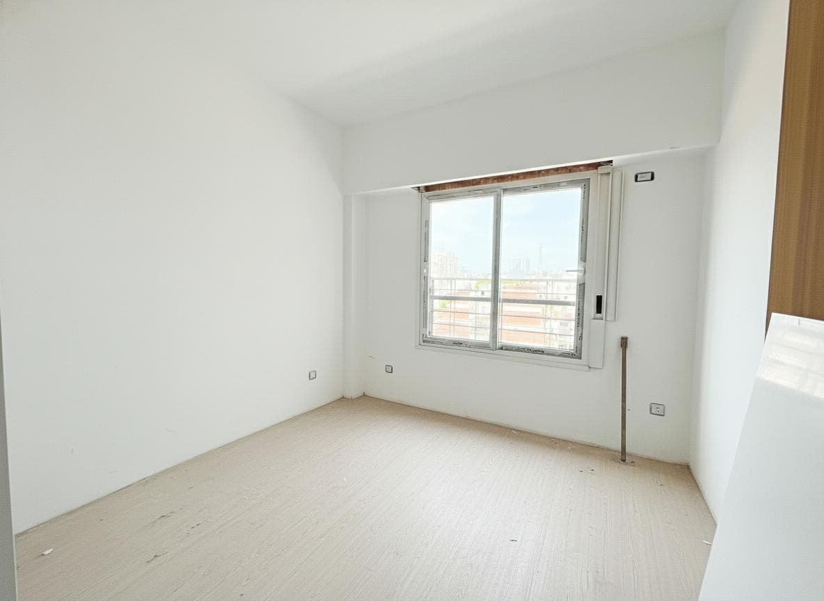 Spacious, bright 2-room apartment for sale in Villa Crespo. Ideal for professionals.