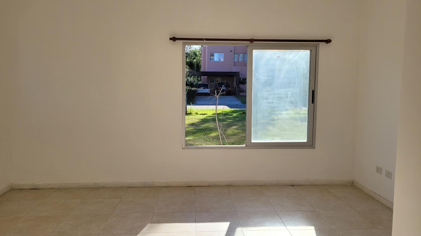 House for Sale - Interior Lot, San Francisco, Villanueva.