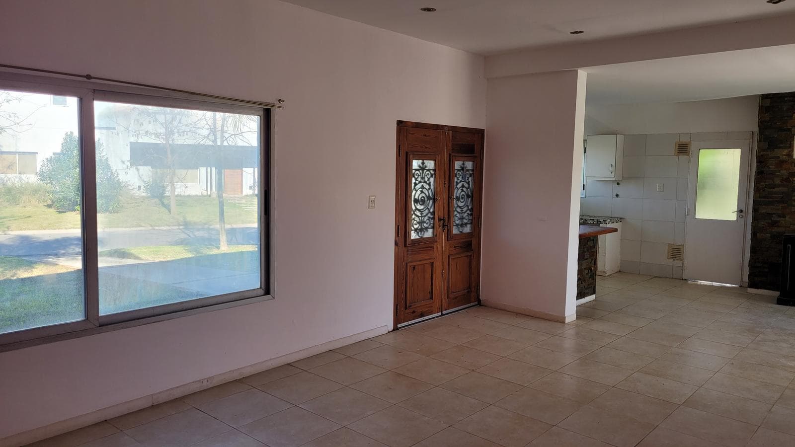 House for Sale - Interior Lot, San Francisco, Villanueva.