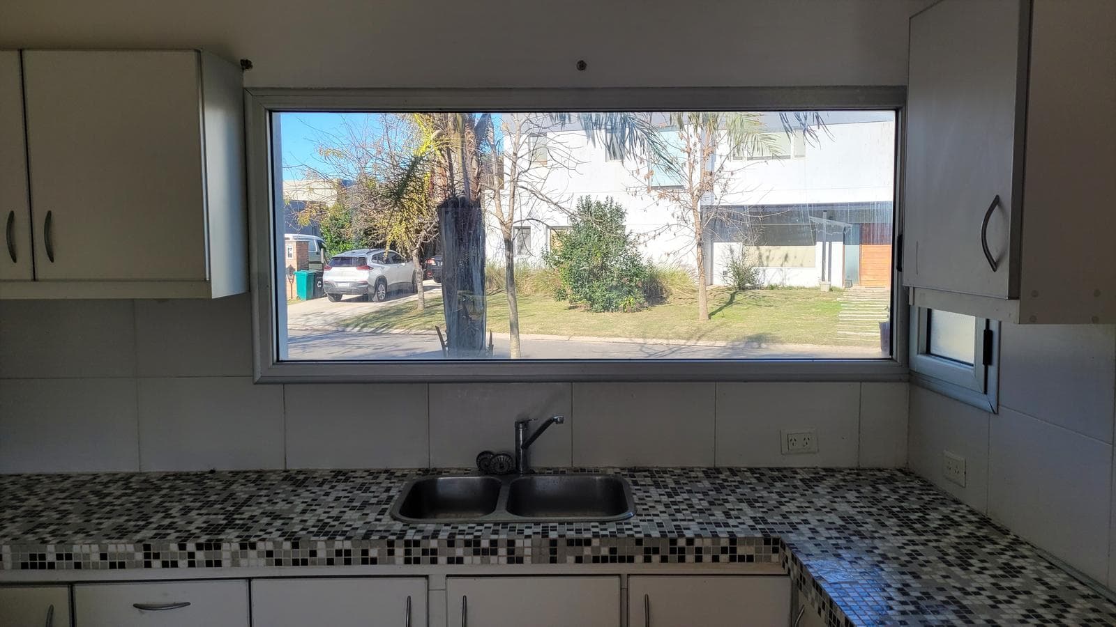 House for Sale - Interior Lot, San Francisco, Villanueva.