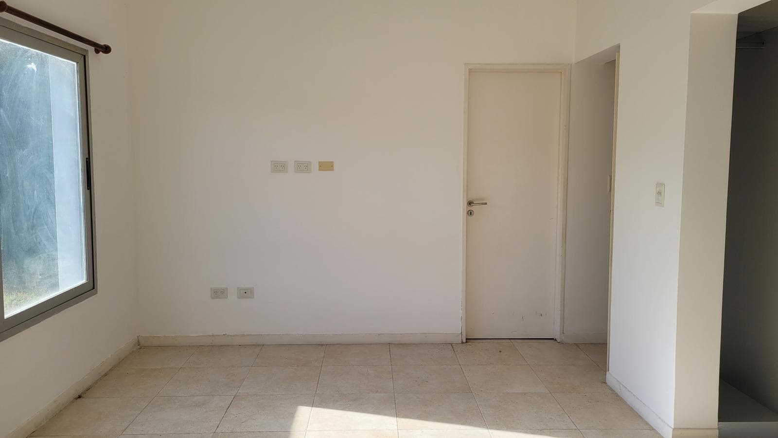 House for Sale - Interior Lot, San Francisco, Villanueva.