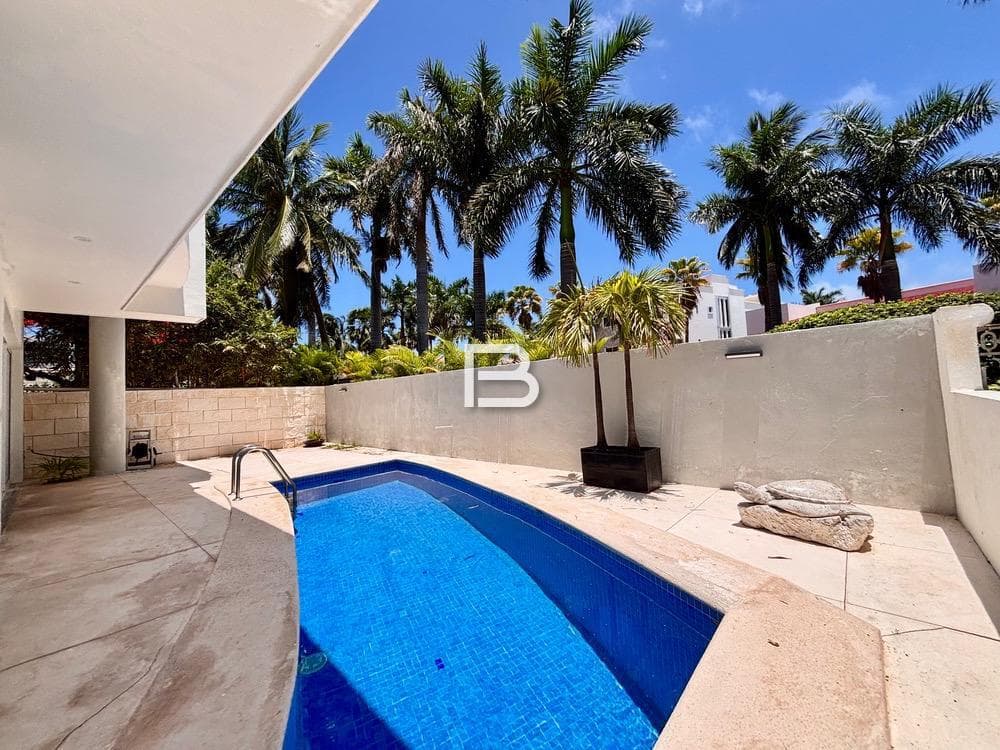 House for Rent in Isla Dorada