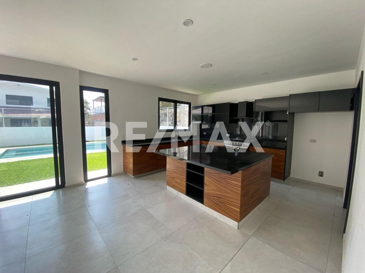 House for Sale in Morelos, Lomas de Cocoyoc