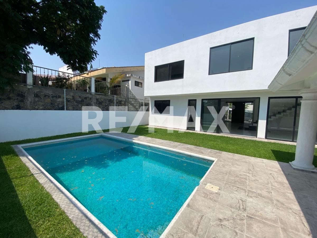 House for Sale in Morelos, Lomas de Cocoyoc