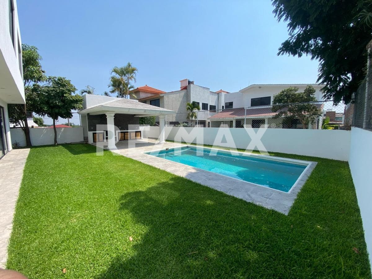 House for Sale in Morelos, Lomas de Cocoyoc