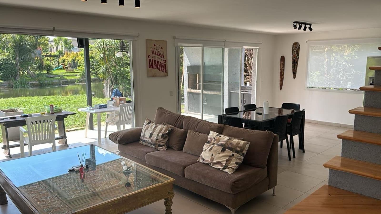 House for sale in Barrancas de Santa María, Tigre. QUALIFIES FOR A MORTGAGE