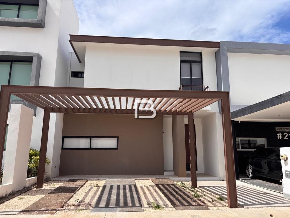 House for Rent in the Aqua Residential Complex