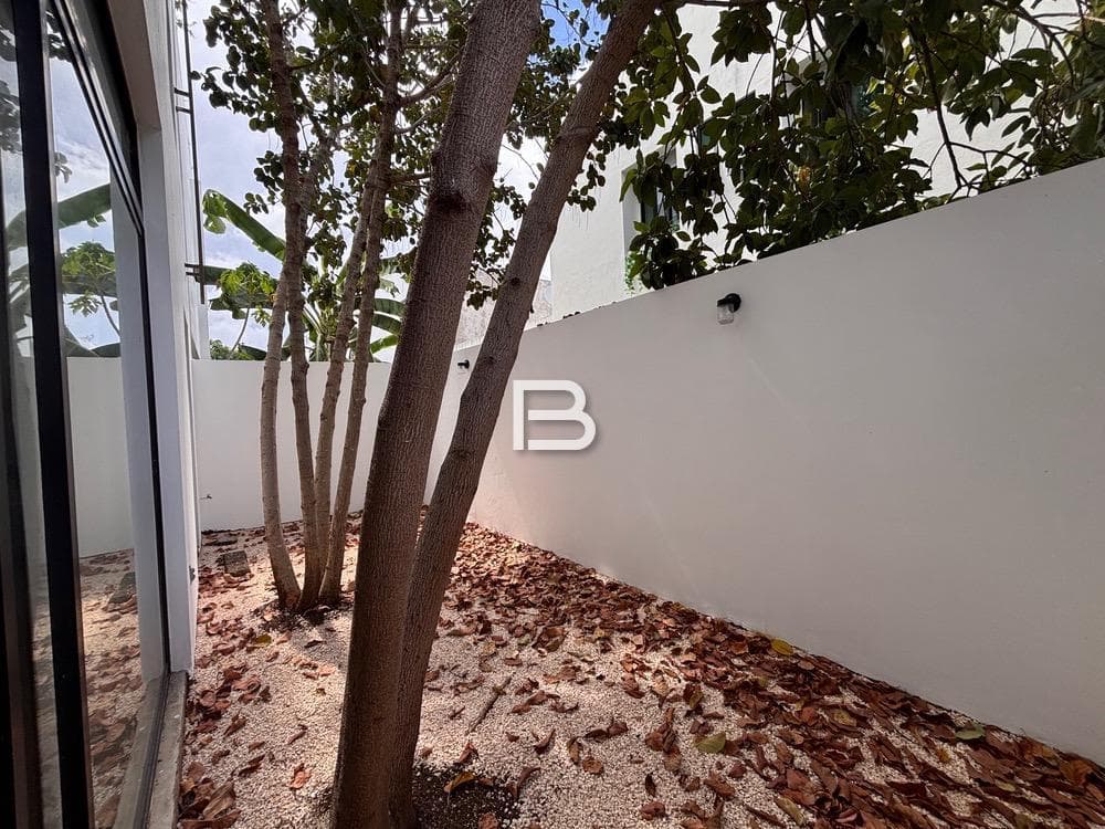 House for Rent in the Aqua Residential Complex