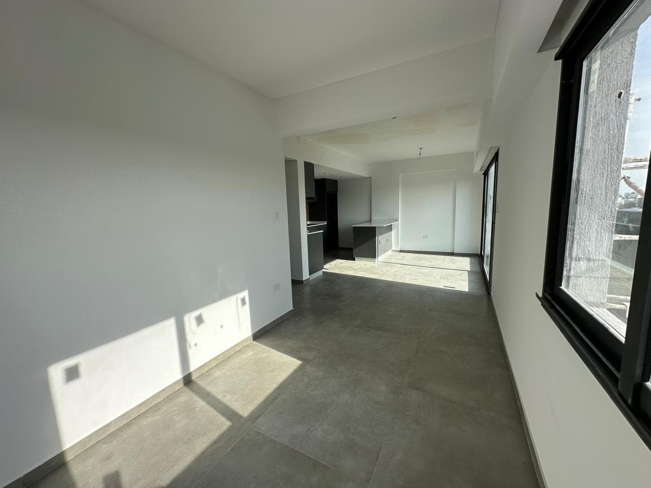 STUDIO APARTMENT WITH BALCONY/TERRACE IN MATADEROS FOR SALE