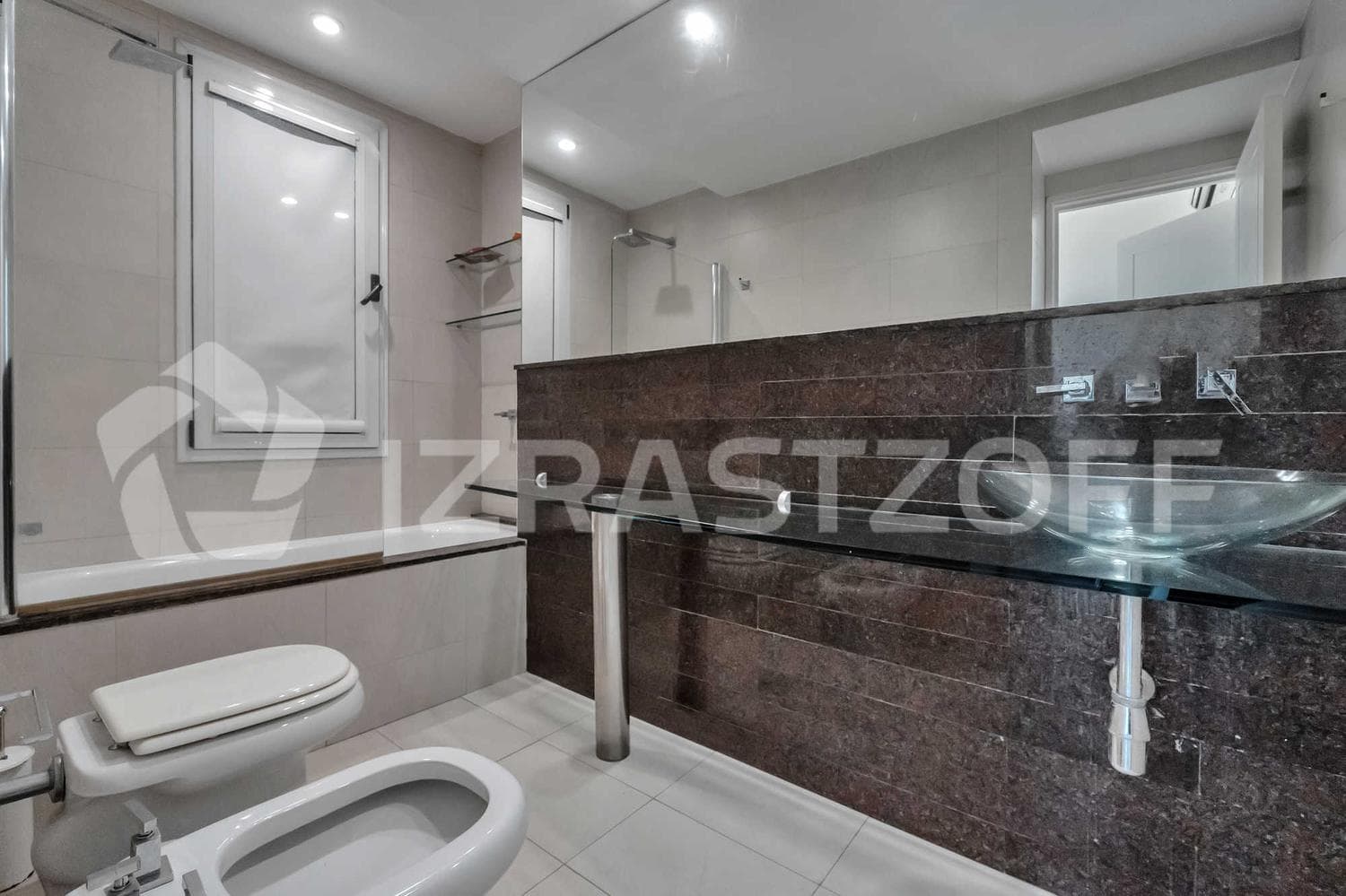 House for sale in Los Lagartos: 4 bedrooms, 5 bathrooms