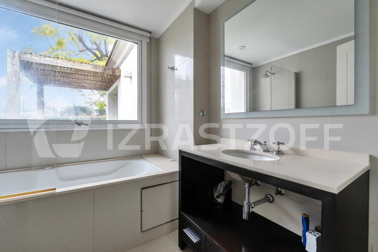 House for sale in Los Lagartos: 4 bedrooms, 5 bathrooms