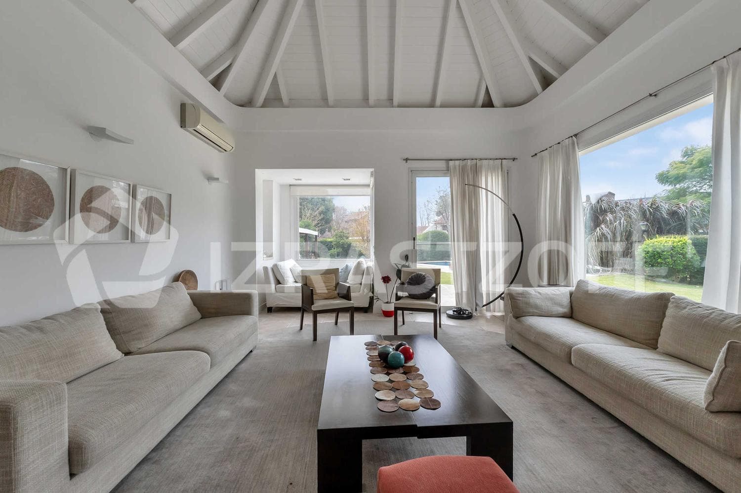 House for sale in Los Lagartos: 4 bedrooms, 5 bathrooms