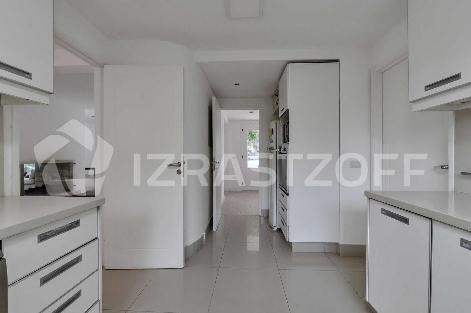 House for sale in Los Lagartos: 4 bedrooms, 5 bathrooms