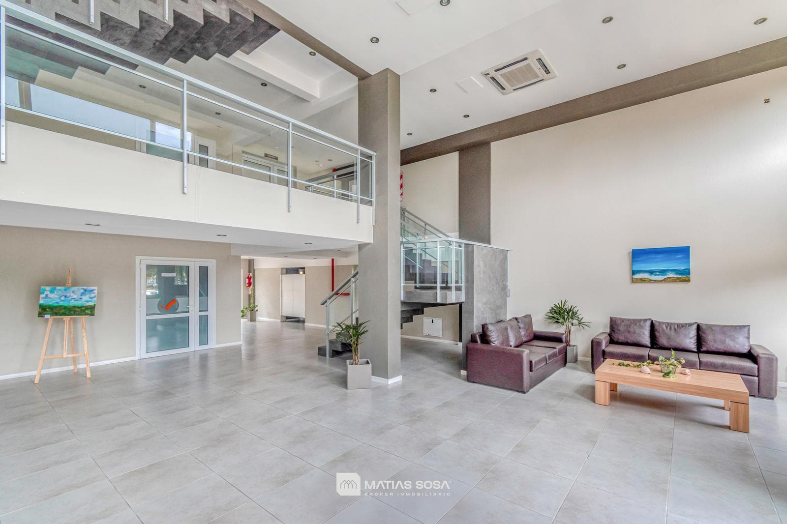 For Sale - 2-room apartment - Parking space