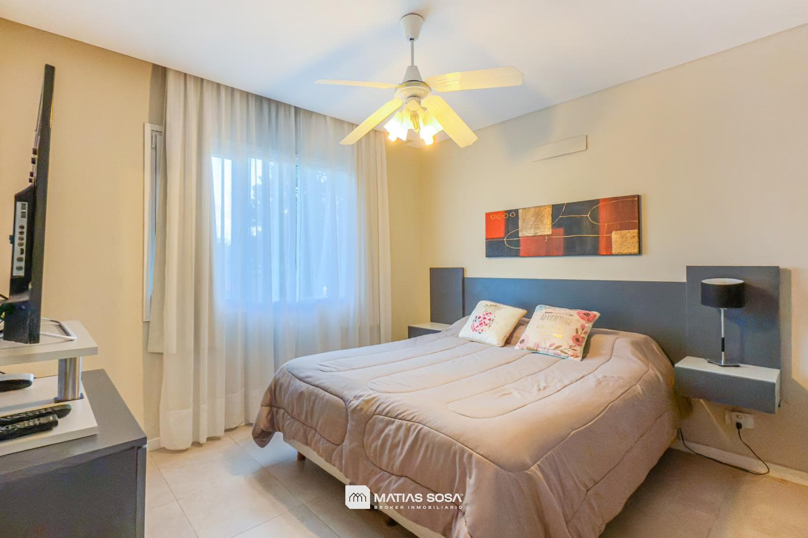 For Sale - 2-room apartment - Parking space