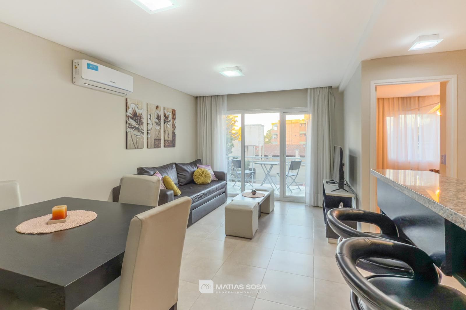 For Sale - 2-room apartment - Parking space