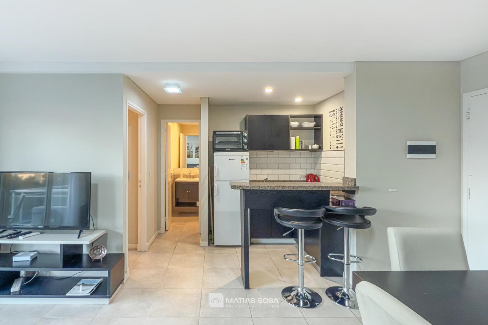 For Sale - 2-room apartment - Parking space