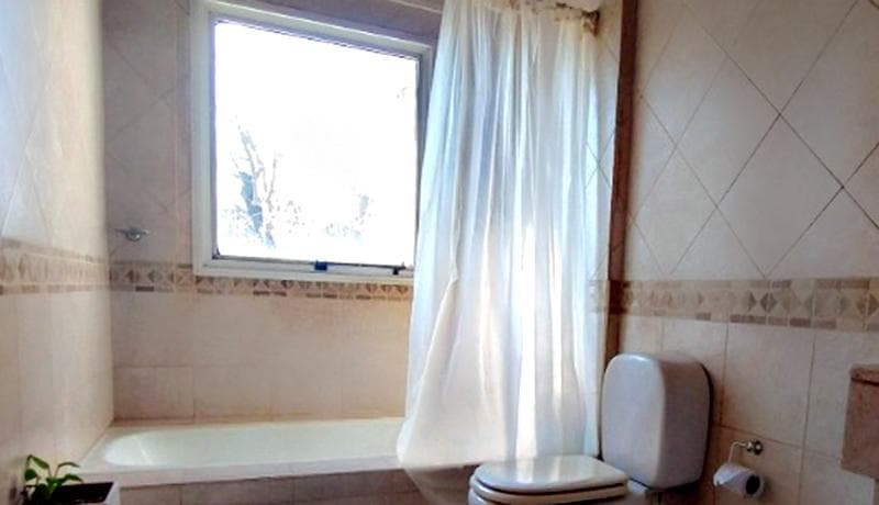 House for Sale in Del Viso, Pilar—Private Bermudas Community. Qualifies for a Mortgage! Amenities!