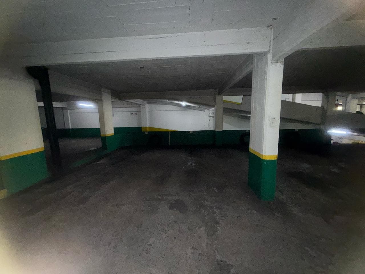FOR SALE/TRADE. Garage. Downtown Rosario.