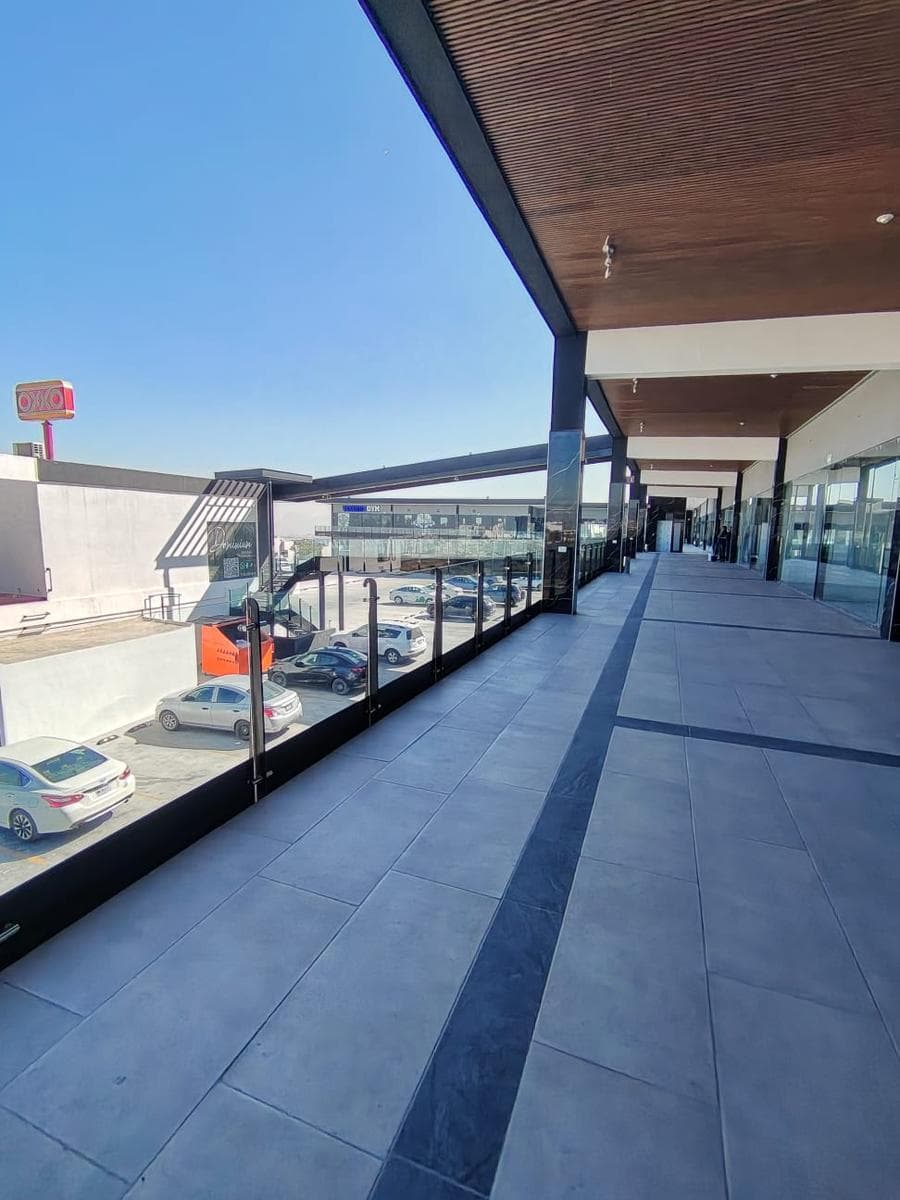 COMMERCIAL SPACES FOR RENT IN DOMINIO CUMBRES
