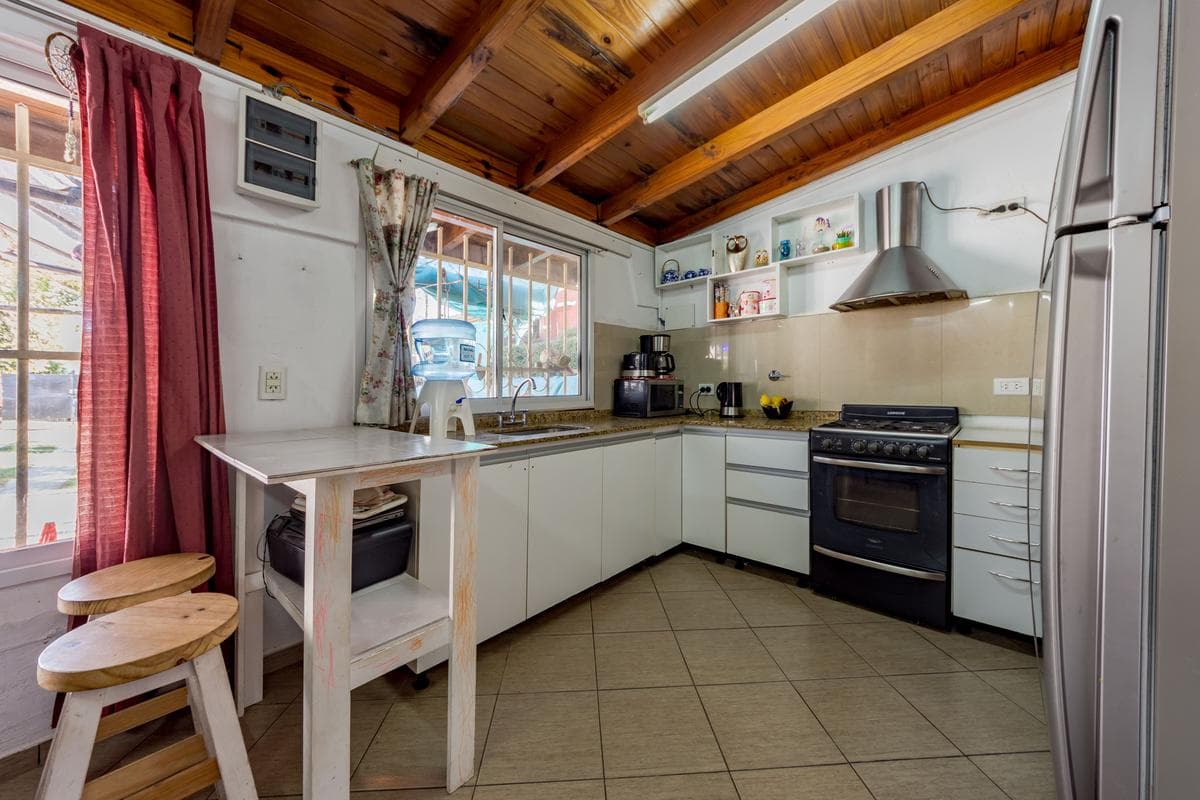 FOR SALE/EXCHANGE - 2-bedroom house with a yard and pool - Tango neighborhood, Fisherton.