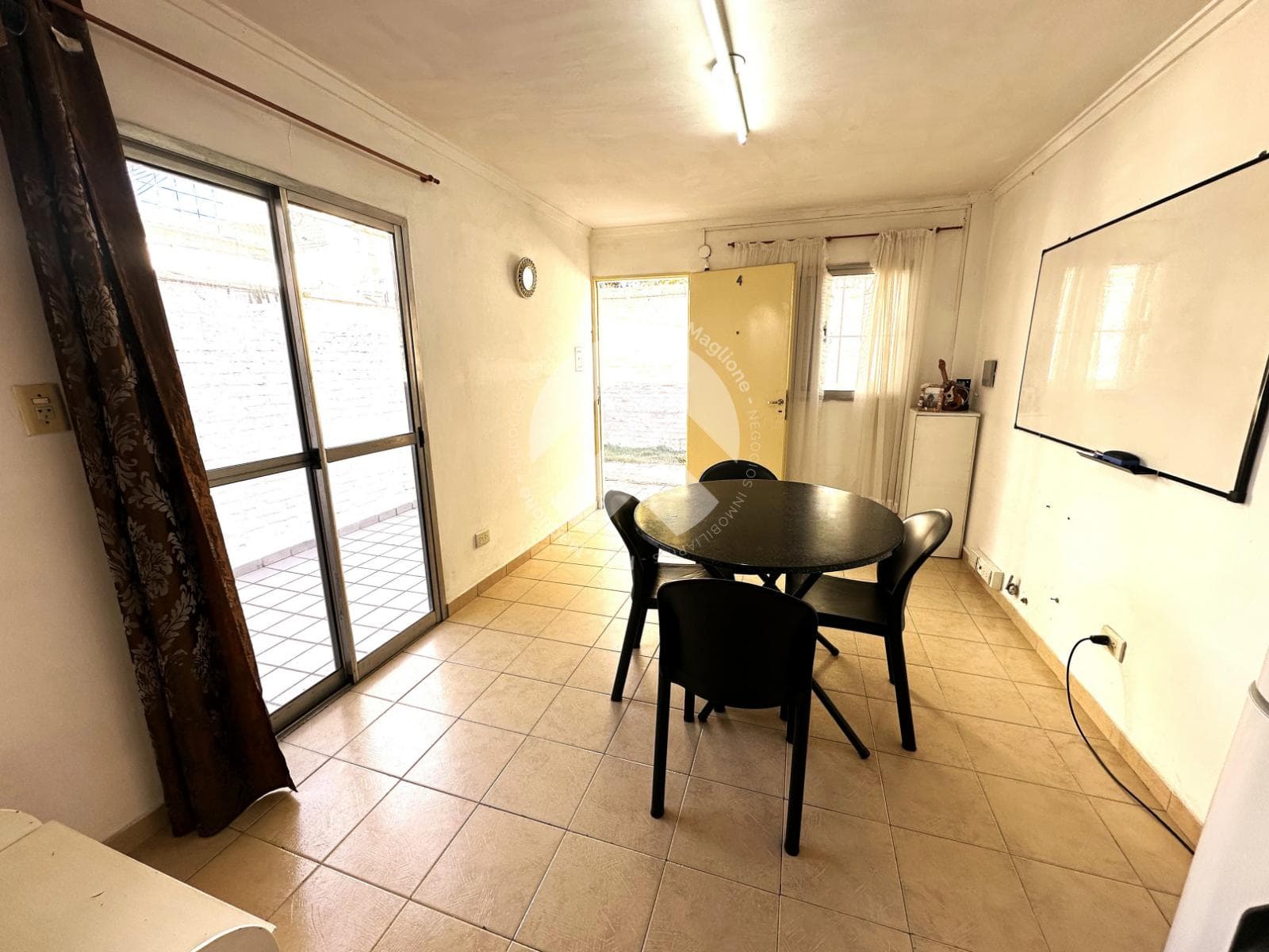 1-BEDROOM APARTMENT