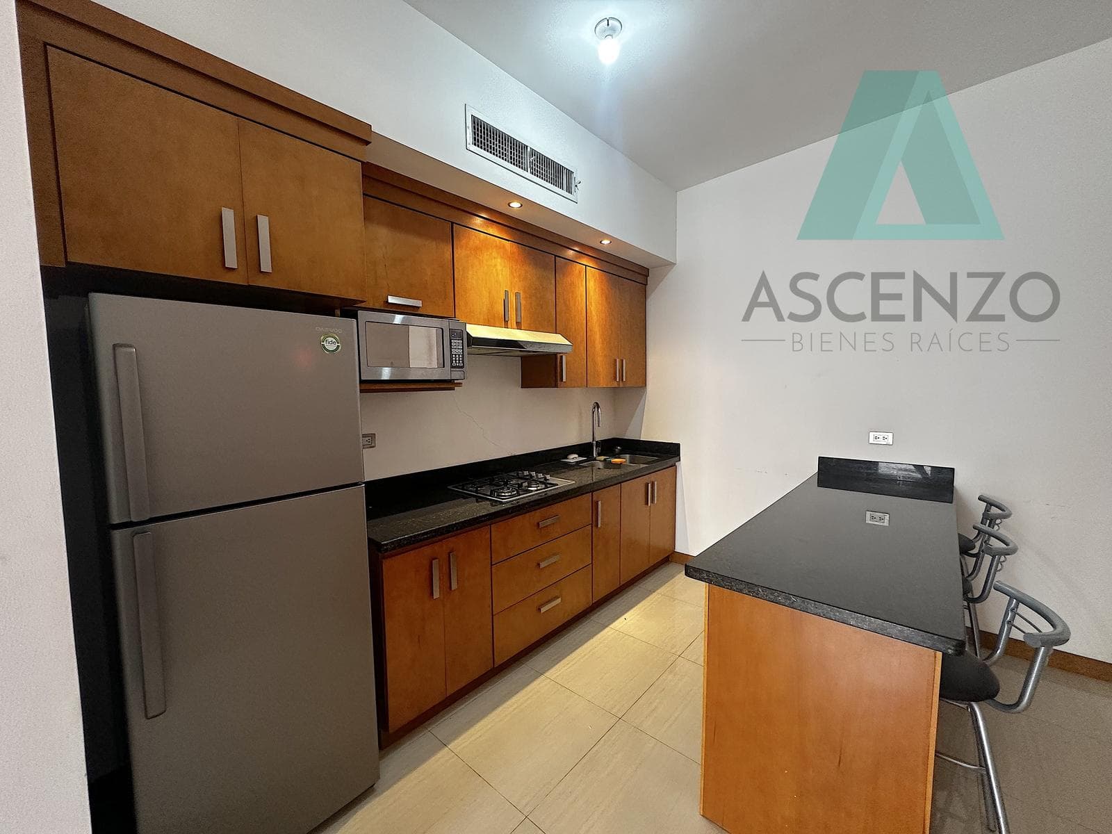 Apartment for Rent in the Lomas Altas Subdivision, Aramar