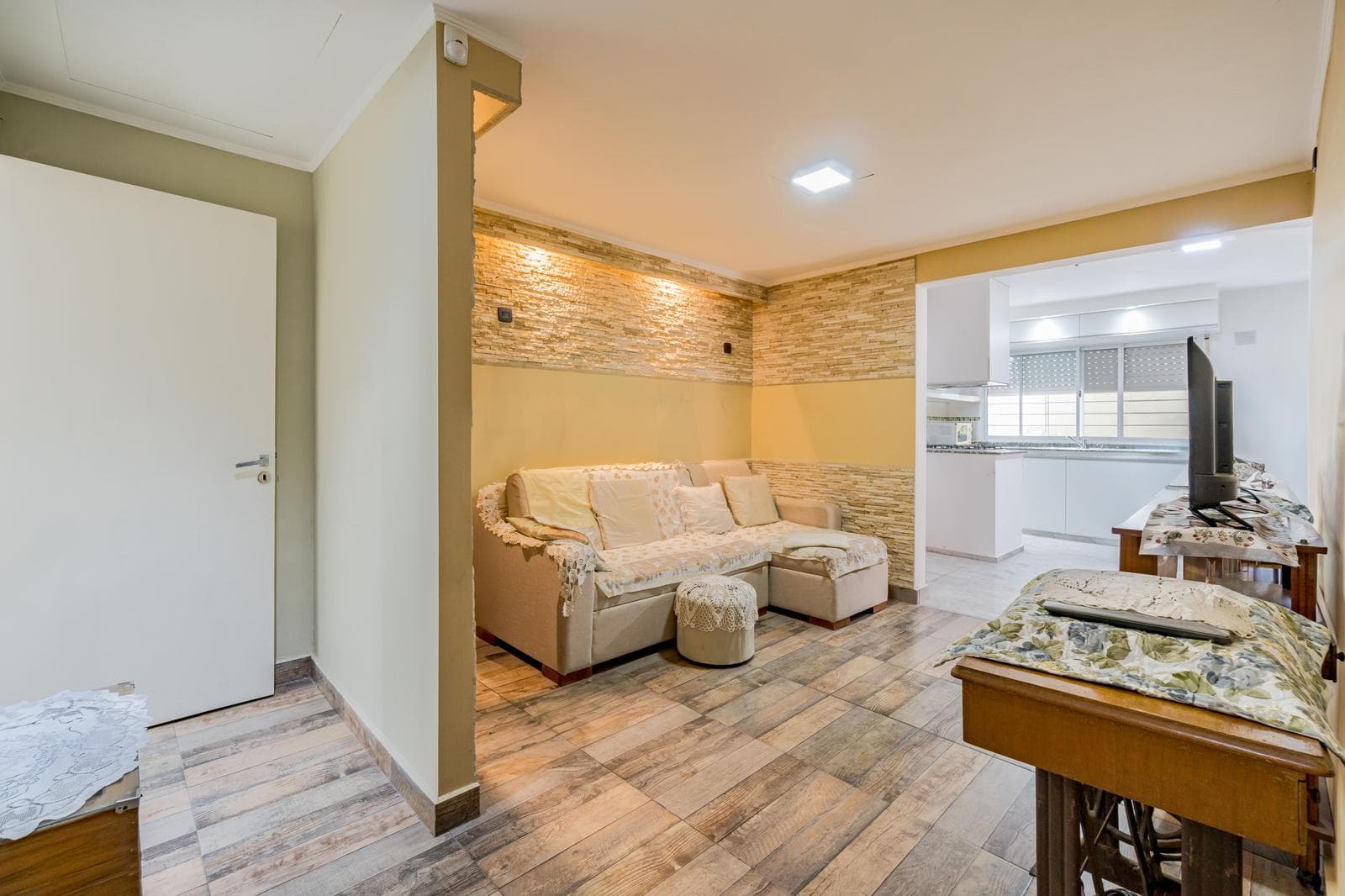 FOR SALE/TRADE - Row house - 4 bedrooms - Barrio Industrial, Rosario.