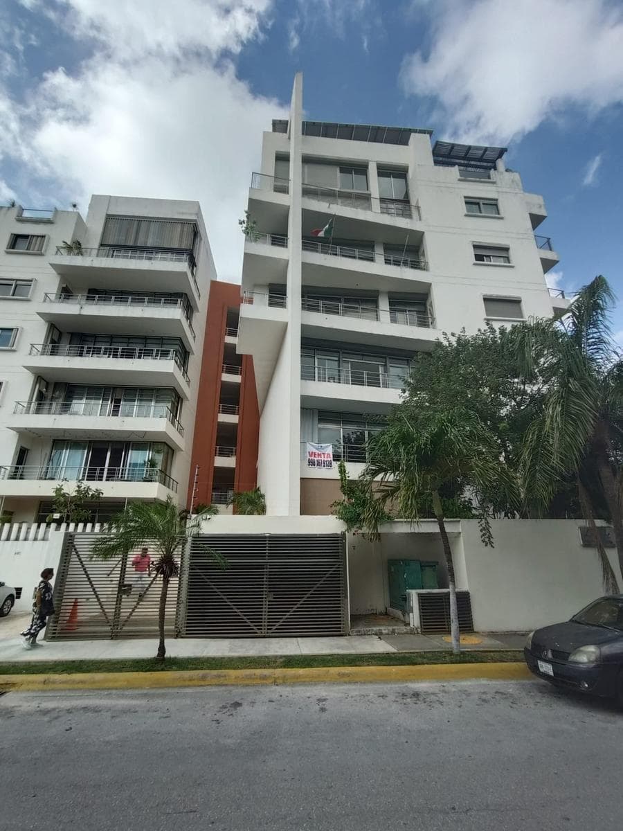 Apartment in an excellent location, Av. Acanceh