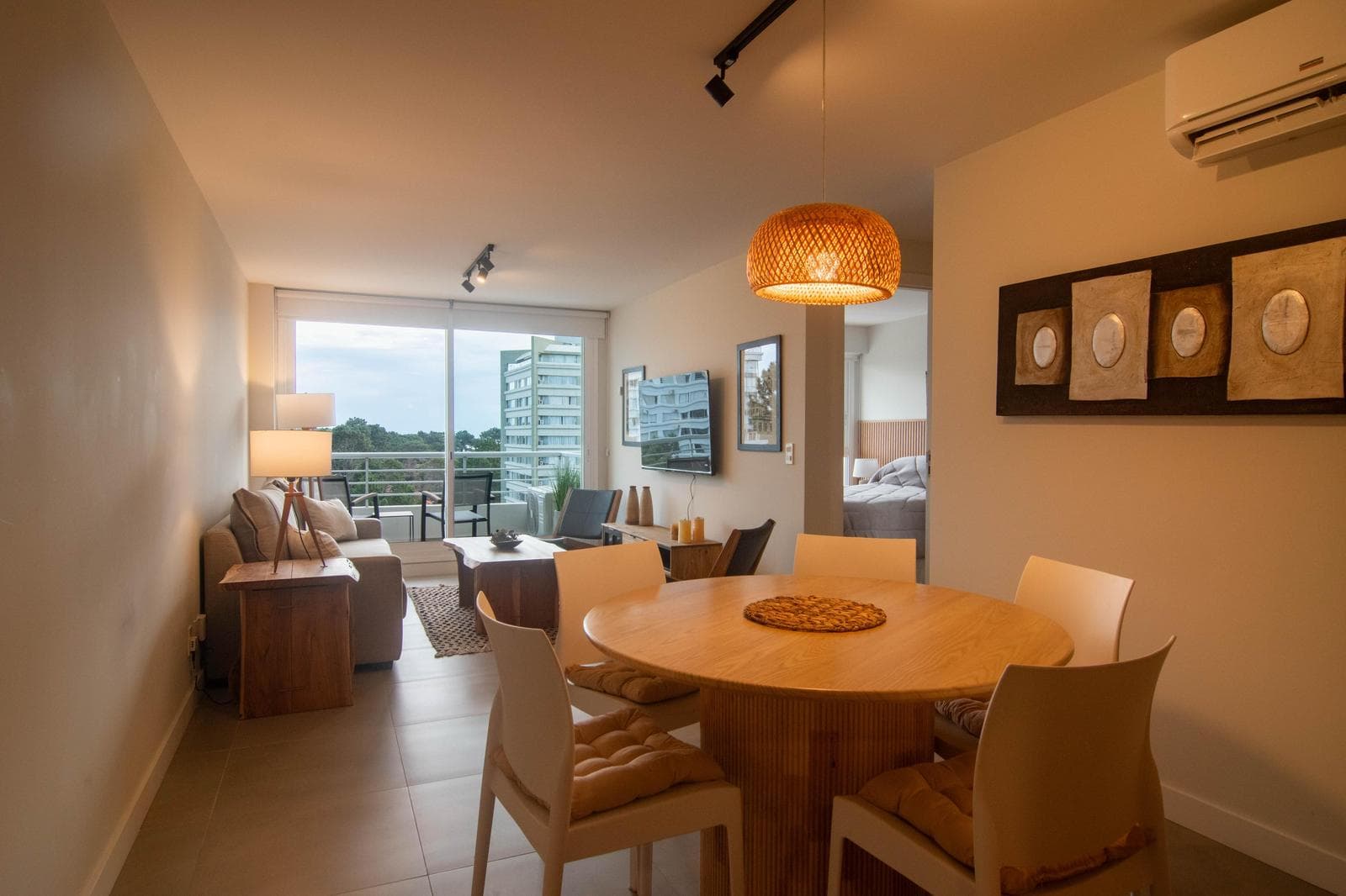 Vacation Rental – 1-Bedroom, 2-Bathroom Apartment with Excellent Amenities