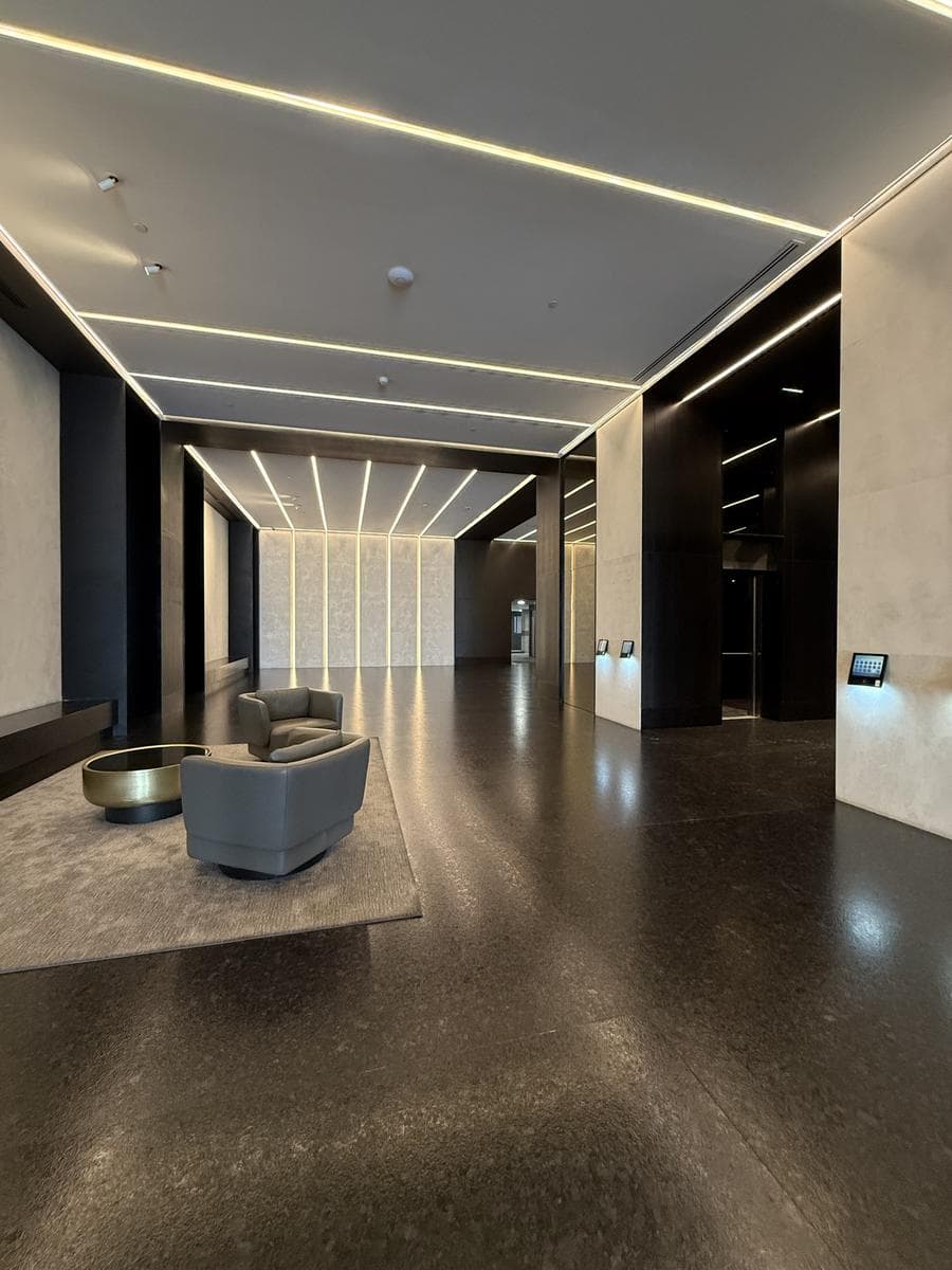 OFFICE FOR RENT IN OBRA GRIS