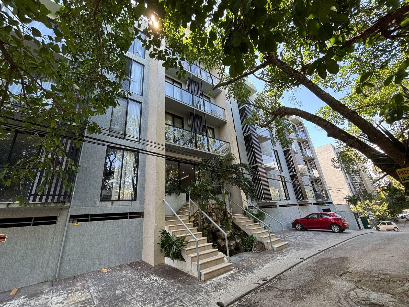 Furnished and fully equipped studio apartment for rent on the ground floor