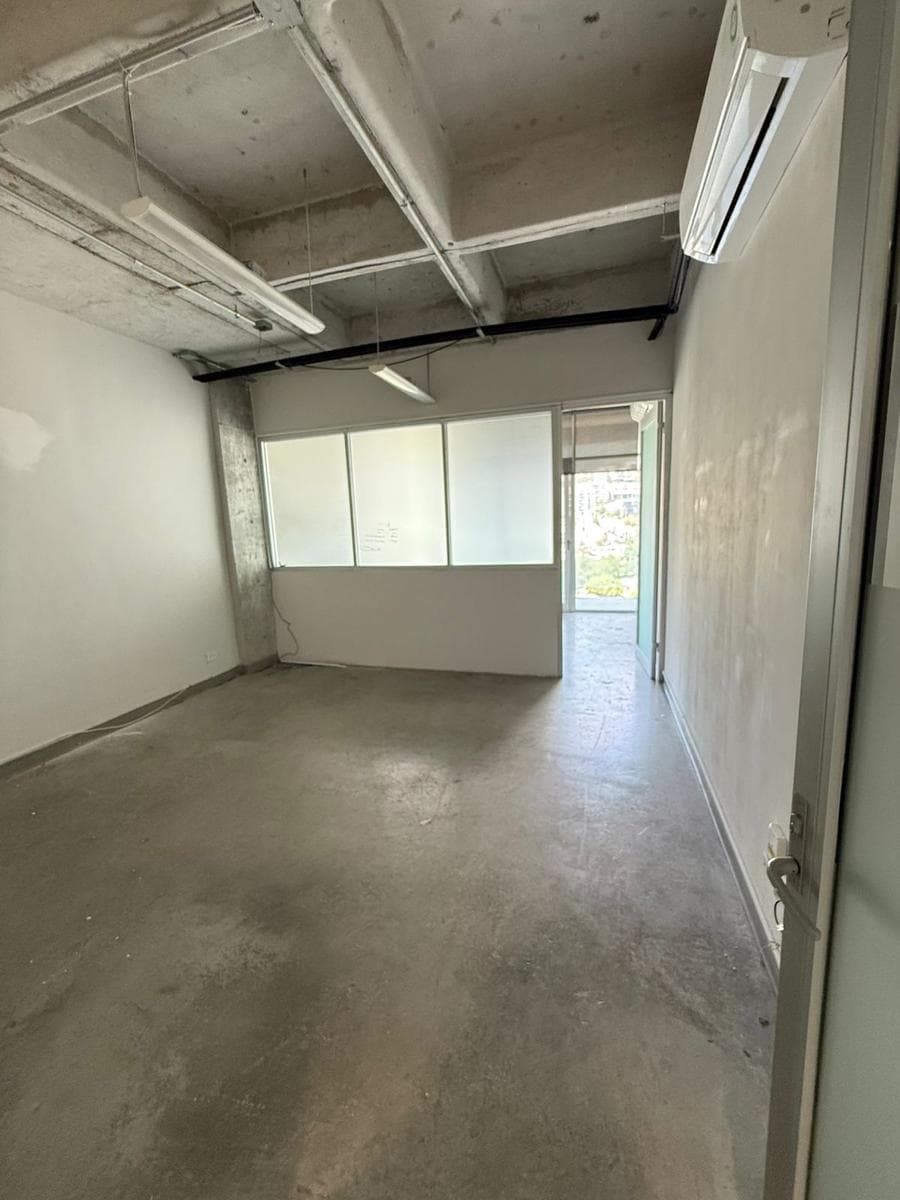 FULLY FURNISHED OFFICE FOR RENT